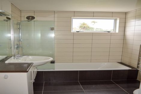 Photo of property in 505a Point Chevalier Road, Point Chevalier, Auckland, 1022