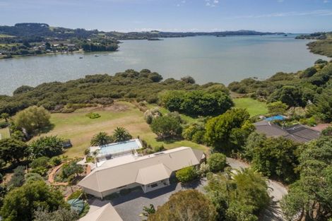 Photo of property in 11 The Lookout, Kerikeri, 0230
