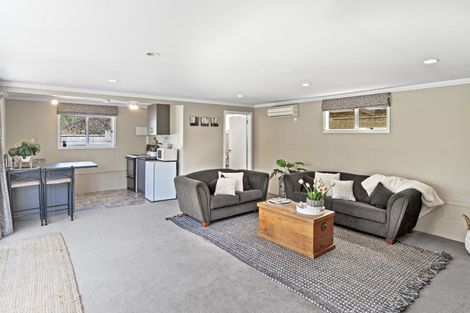 Photo of property in 72 Kuratawhiti Street, Greytown, 5712