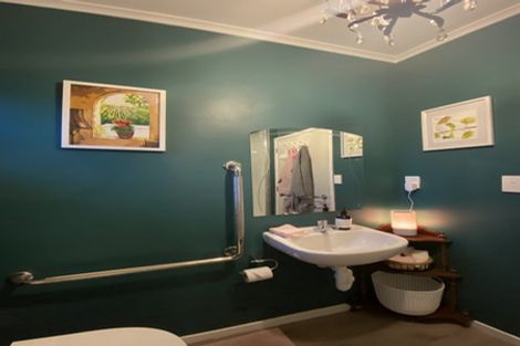 Photo of property in 2a Redwood Drive, Massey, Auckland, 0614