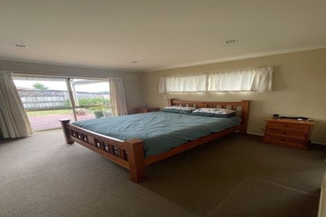 Photo of property in 37 Richfield Crescent, Westgate, Auckland, 0614