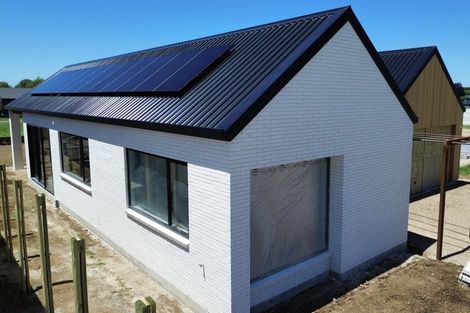 Photo of property in 72 Hugo Shaw Drive, Cambridge, 3434