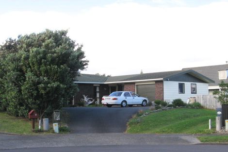 Photo of property in 11 Hastings Street, Waikanae Beach, Waikanae, 5036