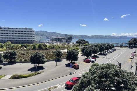 Photo of property in Fountain Court, 8/48 Oriental Parade, Oriental Bay, Wellington, 6011