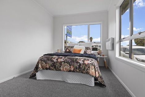 Photo of property in 5a Browns Road, Manurewa, Auckland, 2102