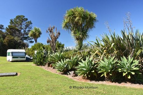 Photo of property in 76 Komiti Road, Tinopai, 0593