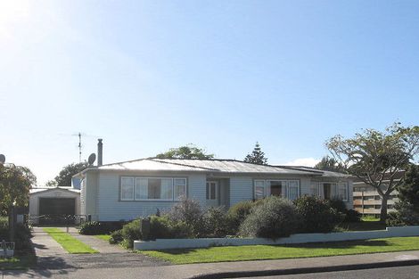 Photo of property in 28 Te Manuao Road, Otaki, 5512