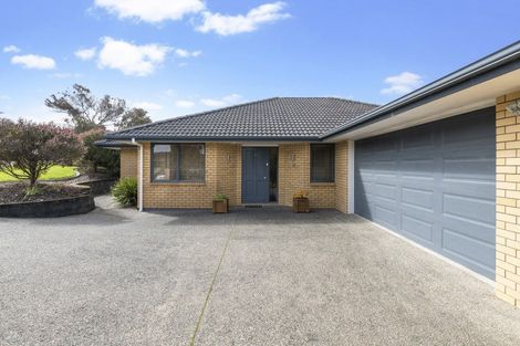 Photo of property in 4 Bayview Park Lane, Orewa, 0931
