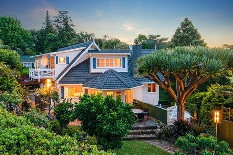 Photo of property in 32 Deane Avenue, Titirangi, Auckland, 0604