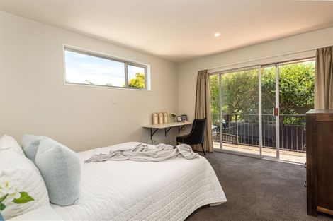 Photo of property in 32 Ambleside Drive, Burnside, Christchurch, 8053