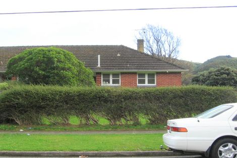 Photo of property in 39 Farmer Crescent, Taita, Lower Hutt, 5011