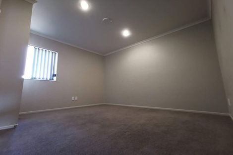 Photo of property in 19 Hornbill Drive, Fairview Heights, Auckland, 0632