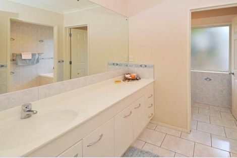 Photo of property in 47 Rathmar Drive, Manurewa, Auckland, 2105