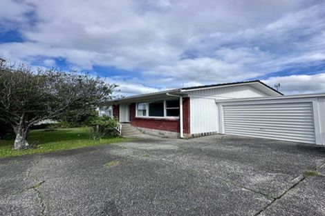 Photo of property in 2/38 Knightsbridge Drive, Forrest Hill, Auckland, 0620