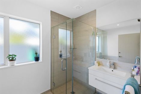 Photo of property in 104 Wairakei Road, Bryndwr, Christchurch, 8052