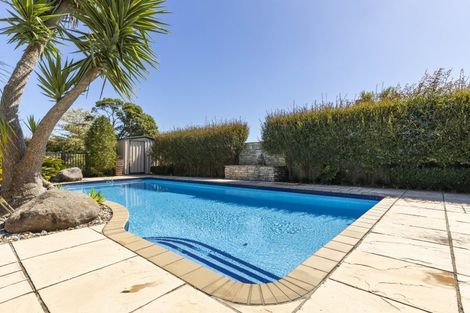 Photo of property in 49 Shelter Grove, Frankleigh Park, New Plymouth, 4310