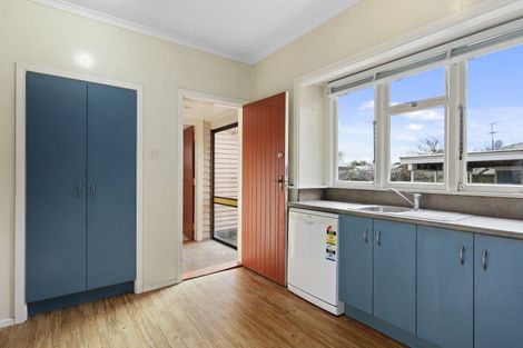 Photo of property in 337 Ferry Road, Waltham, Christchurch, 8011