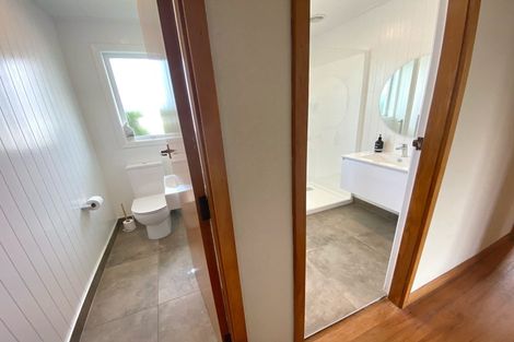 Photo of property in 2/12 Penhelig Place, Burnside, Christchurch, 8053