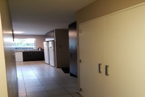 Photo of property in 52b Division Street, Riccarton, Christchurch, 8041