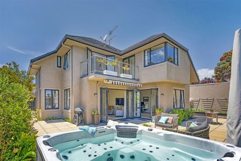 Photo of property in 55c Hattaway Avenue, Bucklands Beach, Auckland, 2012