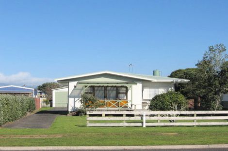 Photo of property in 162 Cook Drive, Whitianga, 3510