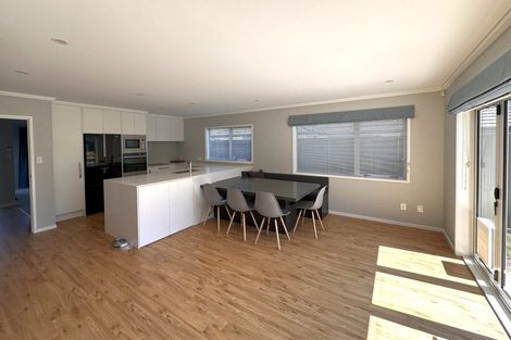 Photo of property in 37 Somerby Mews, Silverstream, Upper Hutt, 5019