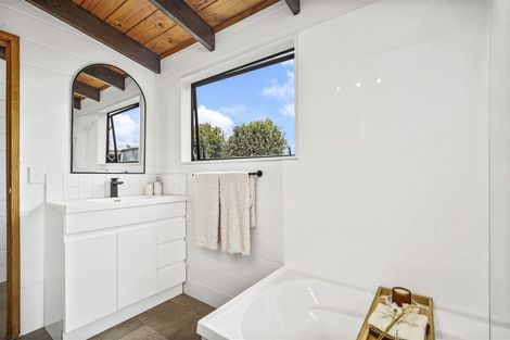 Photo of property in 37a Collins Road, Melville, Hamilton, 3206