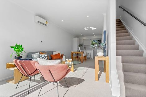 Photo of property in 40 Cambie Avenue, Red Beach, 0932