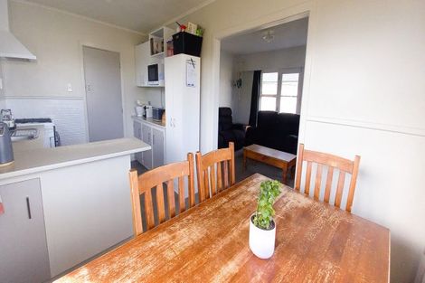 Photo of property in 4 Carlyle Street, Tuatapere, 9620