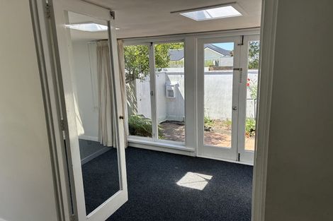 Photo of property in 11a Poynder Avenue, Merivale, Christchurch, 8014