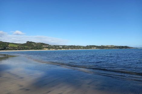 Photo of property in 3 Aquarius Lane, Langs Beach, 0582