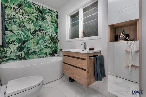 Photo of property in 4 Birkley Road, Bayswater, Auckland, 0622