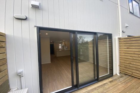 Photo of property in 2/125b Metcalfe Road, Ranui, Auckland, 0612