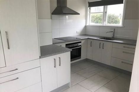 Photo of property in 16 Durham Street, Cannons Creek, Porirua, 5024