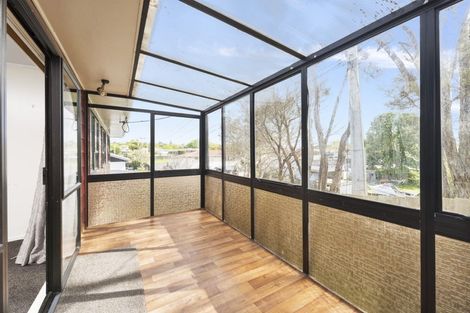 Photo of property in 1/19a Ribblesdale Road, Henderson, Auckland, 0612