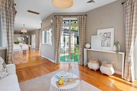 Photo of property in 5 Grangewood Lane, Burnside, Christchurch, 8053