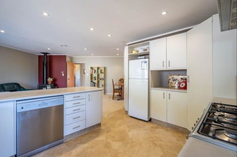 Photo of property in 111 Waterfall Road, Paraparaumu, 5032