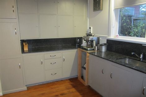 Photo of property in 42 Koe Street, Moana, 7872