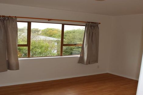 Photo of property in 4/19 Chequers Avenue, Glenfield, Auckland, 0629