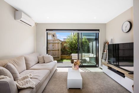 Photo of property in 3/338 Oxford Terrace, Avalon, Lower Hutt, 5011