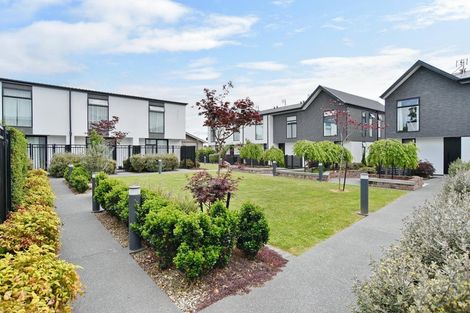 Photo of property in 8/10 New Brighton Road, Shirley, Christchurch, 8061