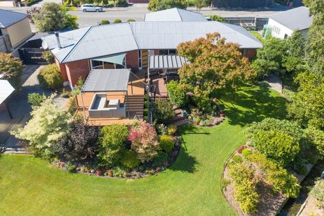 Photo of property in 52 Mcmurdo Street, Tinwald, Ashburton, 7700