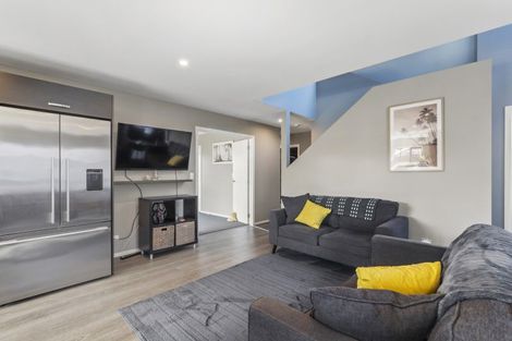 Photo of property in 11a Fernaig Street, Papakura, 2110