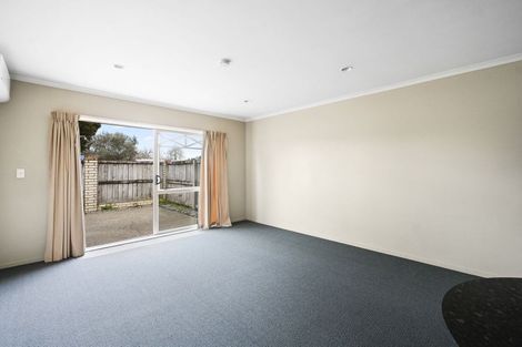 Photo of property in 2/201 Massey Street, Frankton, Hamilton, 3204