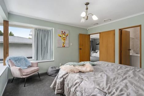 Photo of property in 9 Erin Street, Hokowhitu, Palmerston North, 4410