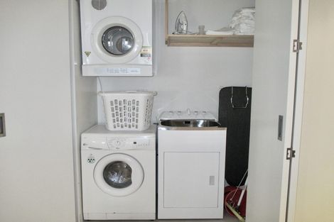 Photo of property in 22 Liardet Apartments, 22 Liardet Street, New Plymouth, 4310