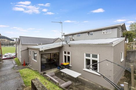 Photo of property in 96 Harbour Terrace, North Dunedin, Dunedin, 9016
