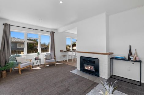 Photo of property in 8 Fairview Road, Western Heights, Rotorua, 3015