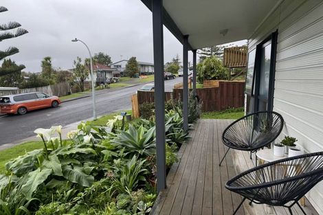 Photo of property in 10 Stredwick Drive, Torbay, Auckland, 0630