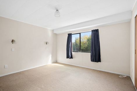 Photo of property in 21 Eagle Street, Waipawa, 4210